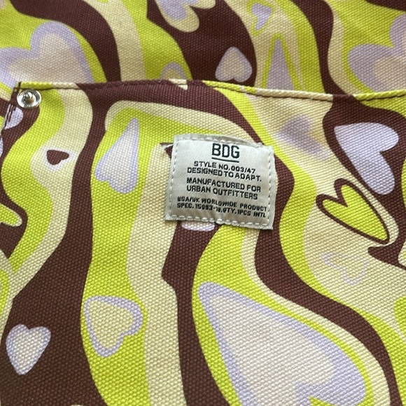 New Urban outfitters colorful tote bag. 1 inside zipper pocket 1 outside pocket - Picture 2 of 5